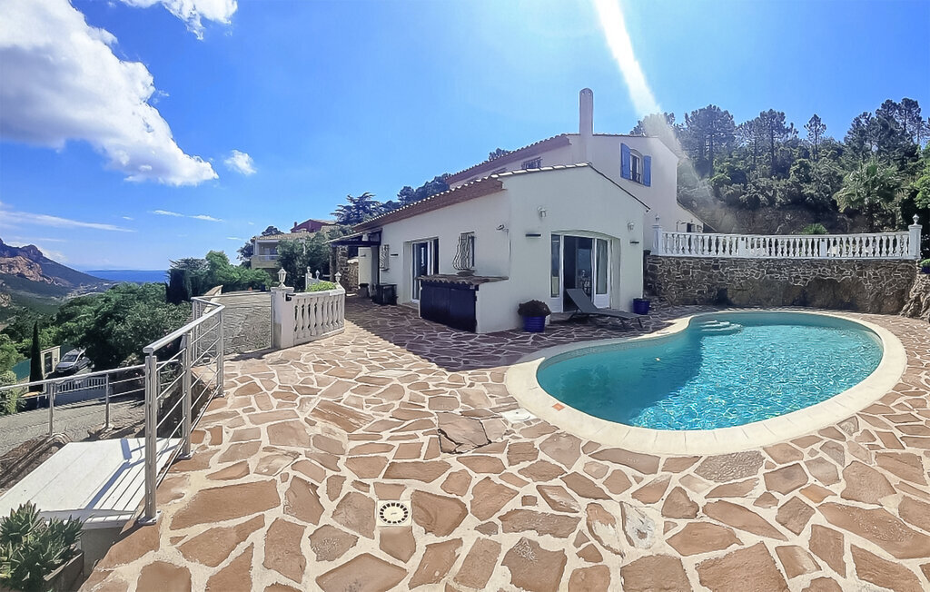 Villa Anthea à Saint Raphaël : piscine et vue sur l'Estérel - Photo 2