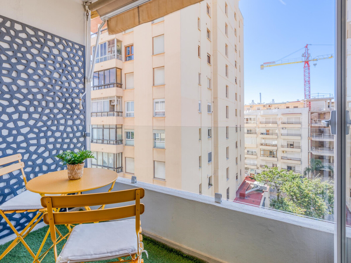 Appartement 2 chambres rénové avec balcon vue mer à Estepona - Photo 4