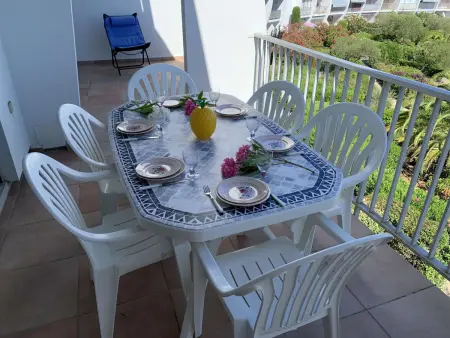 Appartement 2P+2 cabines vue mer, terrasse 18 m², Port Camargue : photo 2