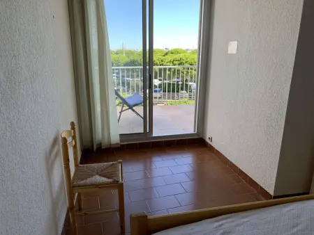 Appartement 2P+2 cabines vue mer, terrasse 18 m², Port Camargue : photo 11
