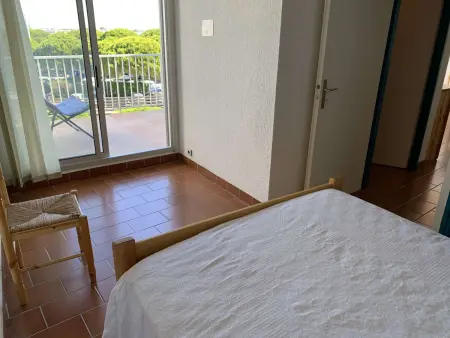 Appartement 2P+2 cabines vue mer, terrasse 18 m², Port Camargue : photo 12