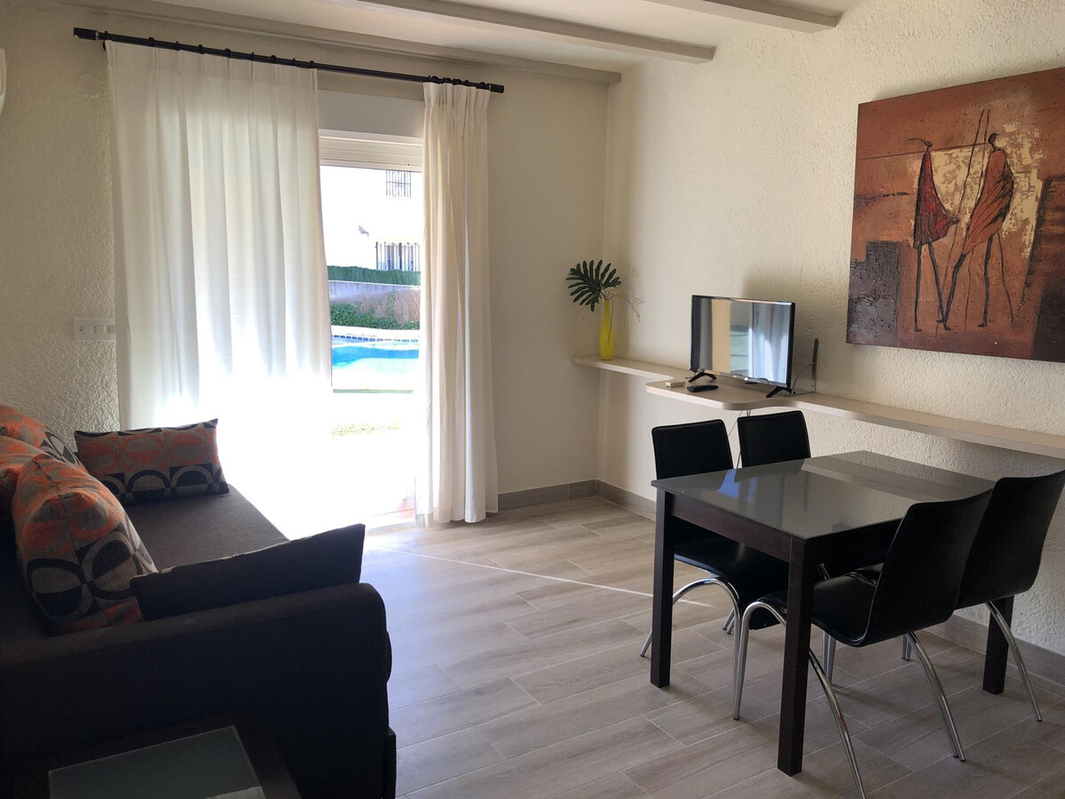 Appartement rénové Dénia, 500m plage, clim, piscine - Photo 25