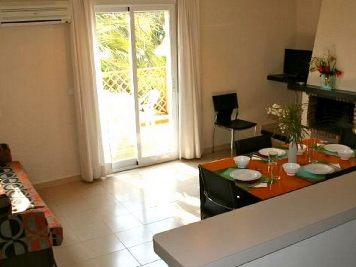 Appartement 1 chambre rénové, 500 m plage, piscine - Photo 13