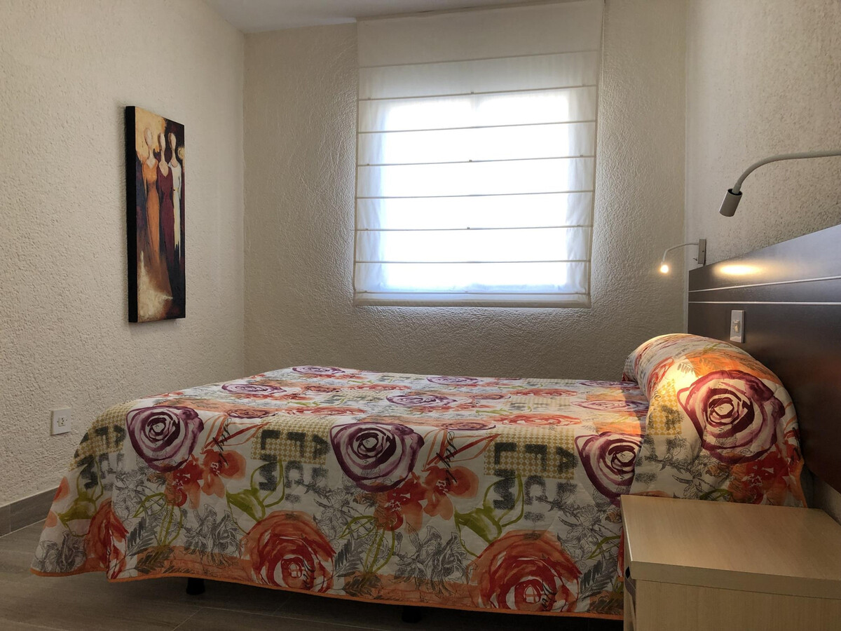 Appartement 1 chambre rénové, 500 m plage, piscine - Photo 22