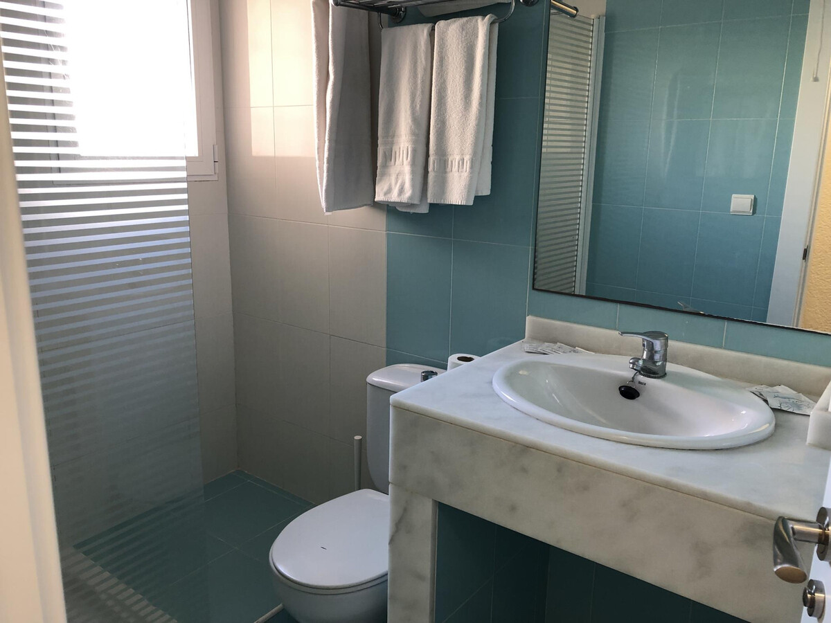 Appartement 1 chambre rénové, 500 m plage, piscine - Photo 23