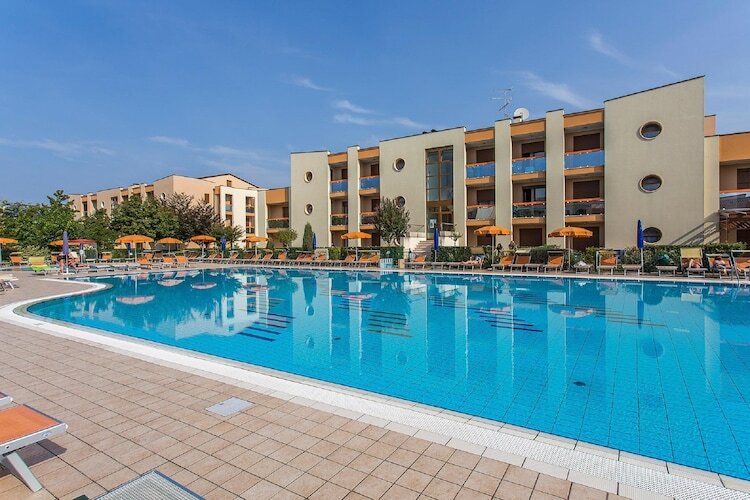 Maison Ginepri D 8 à Caorle, piscine et plage à 500 m - Photo 1