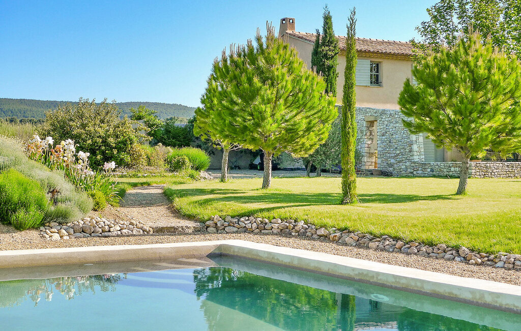 Mas Du Seuil – Villa provençale avec piscine à Puyricard - Photo 1
