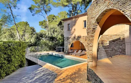 Lou Baignadou, Maison 10 personnes à Bormes Les Mimosas - Photo 1