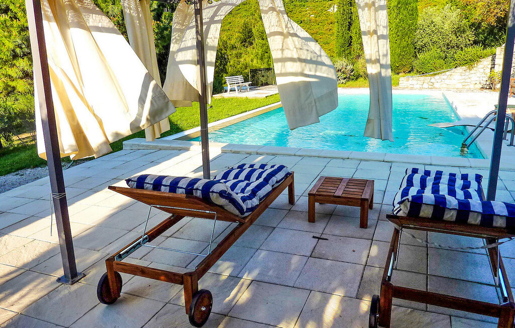 Mas De Baubesse, ferme provençale avec piscine chauffée - Photo 8