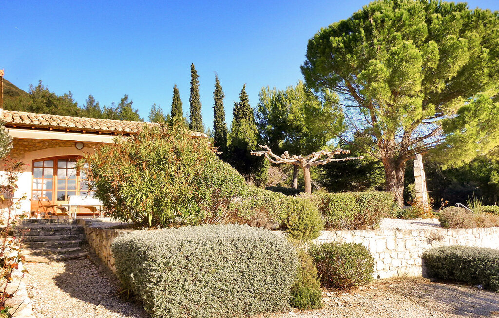 Mas De Baubesse, ferme provençale avec piscine chauffée - Photo 10