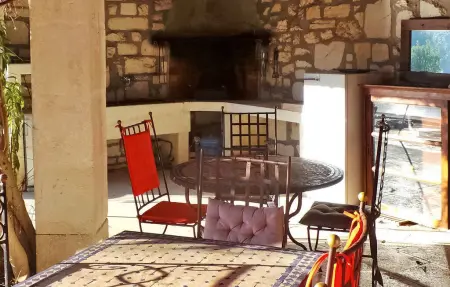 Mas Anastasia : ferme de charme avec piscine aux Baux : photo 13