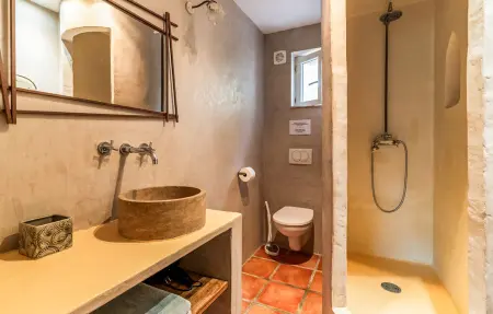 Maison 3 chambres avec piscine chauffée à Saint-Maximin : photo 38