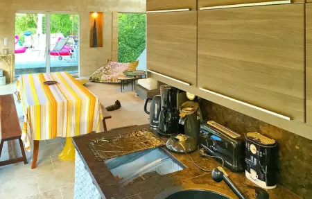 Ancienne ferme rénovée avec jacuzzi privé à Simeyrols : photo 14