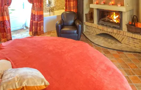 Ancienne ferme rénovée avec jacuzzi privé à Simeyrols : photo 19