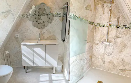 Ancienne ferme rénovée avec jacuzzi privé à Simeyrols : photo 20