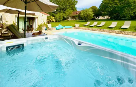 Le Cocon : maison de ferme rénovée avec piscine chauffée : photo 10