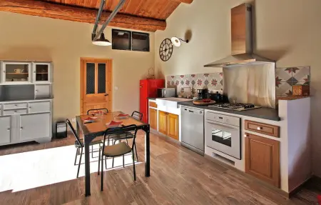 Gîte L'Atelie : maison 4 pers., piscine commune : photo 11
