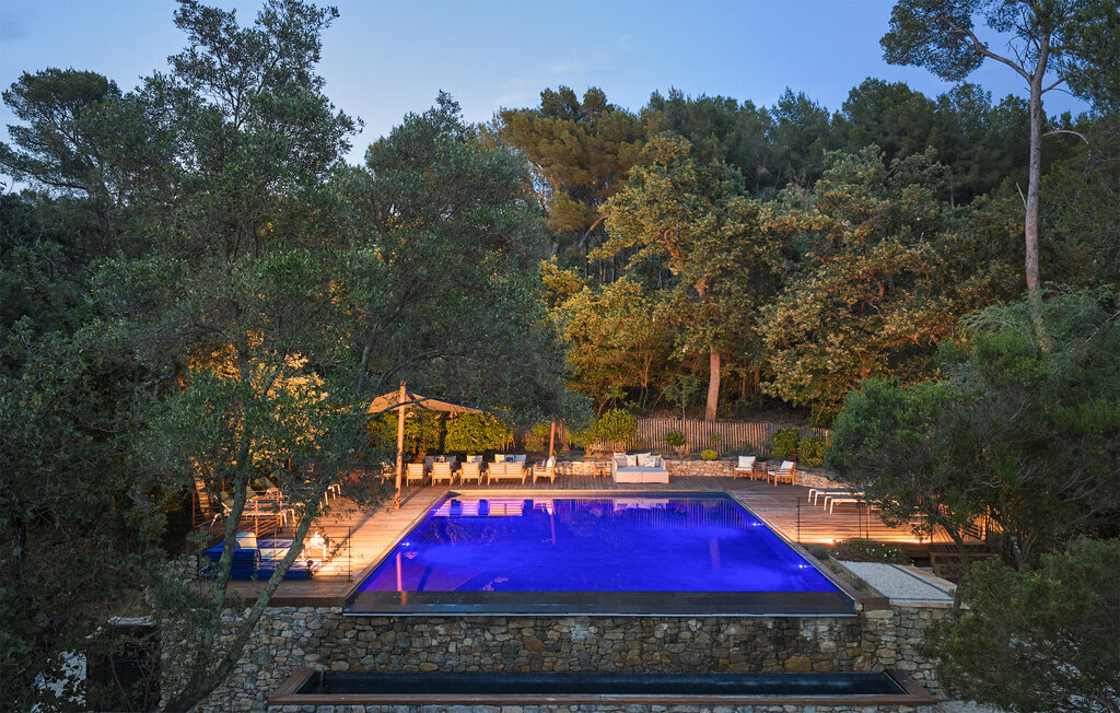 Mas Des Bonnettes – 11 chambres, piscine chauffée au Pradet - Photo 11