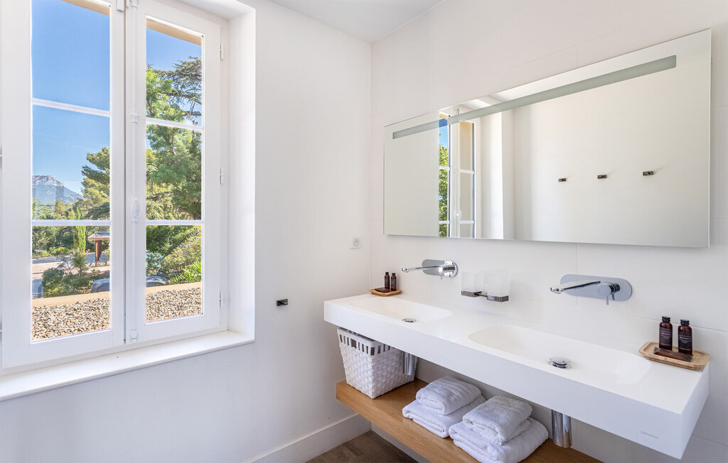 Mas Des Bonnettes – 11 chambres, piscine chauffée au Pradet - Photo 39