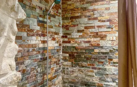 La Parenthese - Maison en pierre avec piscine privée : photo 17