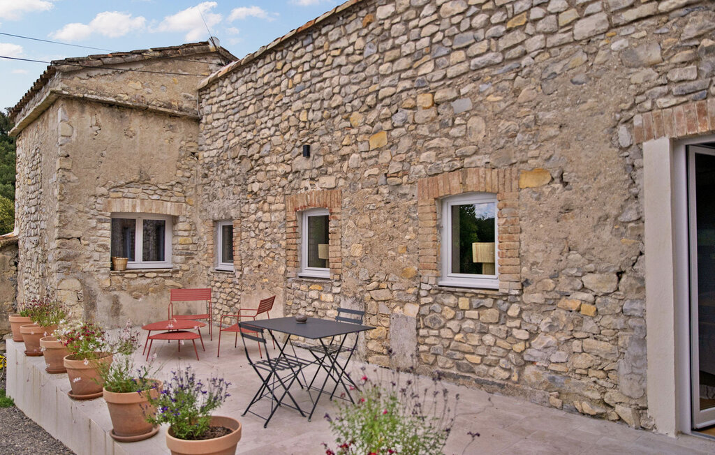 La Ferme de Valfons, maison au pied du château - Photo 2