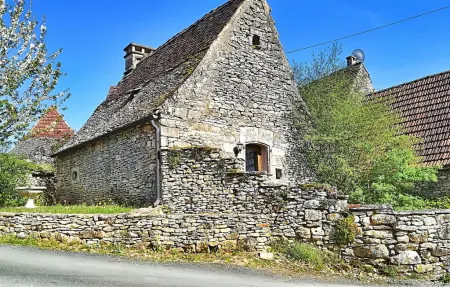 L'Ostalet : maison en pierre pour 2 à Saint Cyprien : photo 8