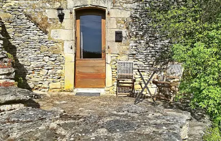 L'Ostalet : maison en pierre pour 2 à Saint Cyprien : photo 9