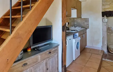 L'Ostalet : maison en pierre pour 2 à Saint Cyprien : photo 14