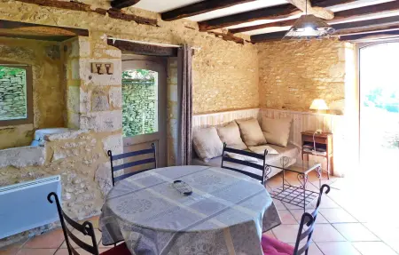 L'Ostalet : maison en pierre pour 2 à Saint Cyprien : photo 16
