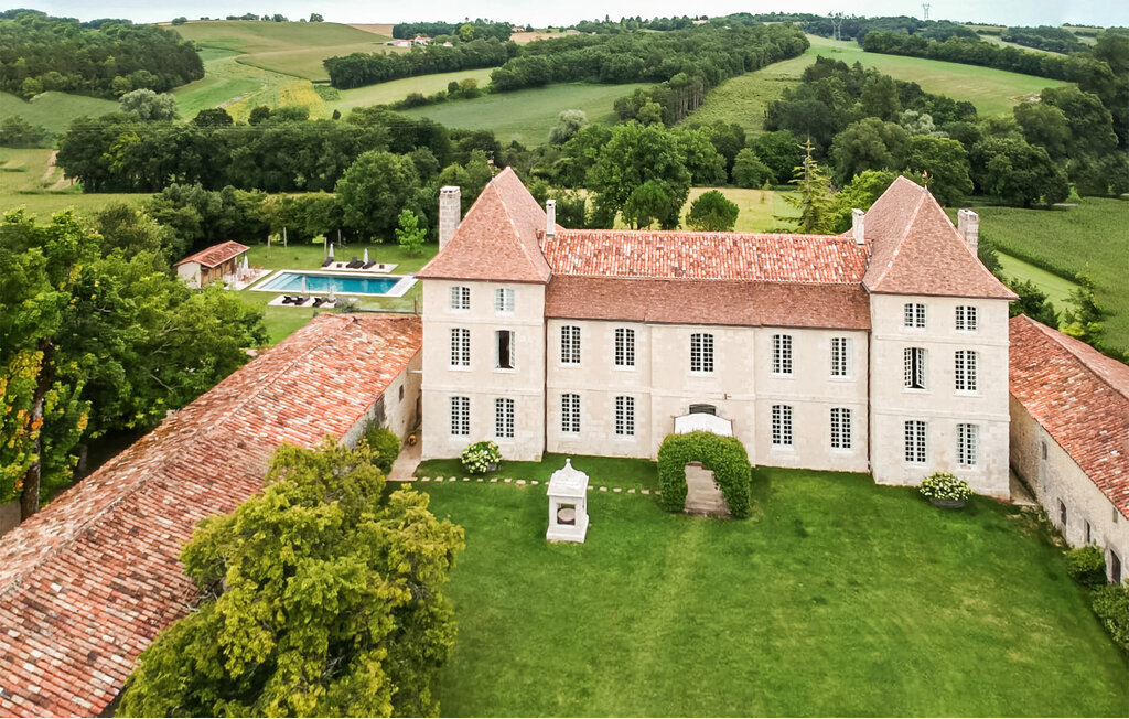 Château du 18e siècle, piscine chauffée, 17 personnes - Photo 10