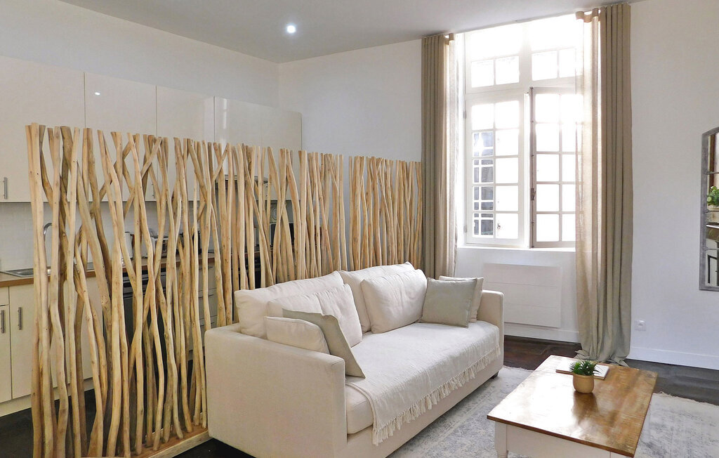 Appartement dans manoir du 14e siècle à Périgueux - Photo 2
