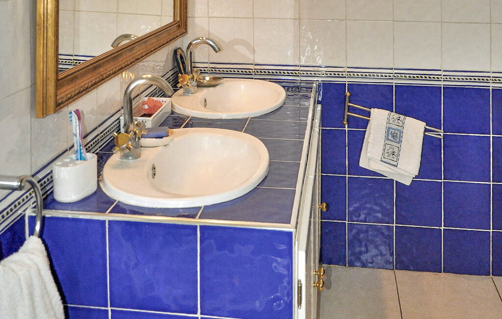 Les Vautes : maison 7 chambres avec piscine et appartement indépendant - Photo 25