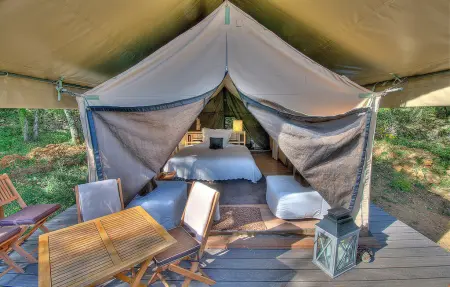 Luxury Tent  Figuier, Location Maison 4 personnes à Goudargues - Photo 2