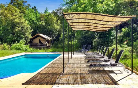 Luxury Tent  Figuier, Location Maison 4 personnes à Goudargues - Photo 6