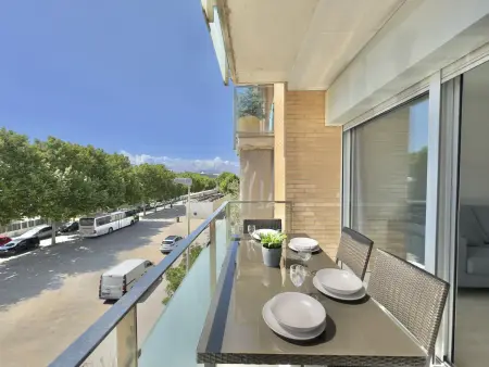 Location appartement à Roses, Spacieux Appartement à Roses, 650m de la Plage, Parking Privé et Terrasse