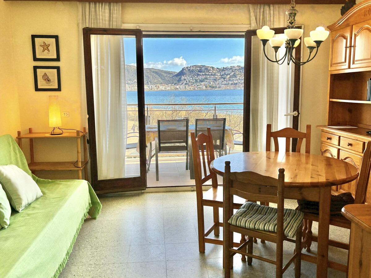 Appartement 3 chambres première ligne de mer à Roses - Photo 3