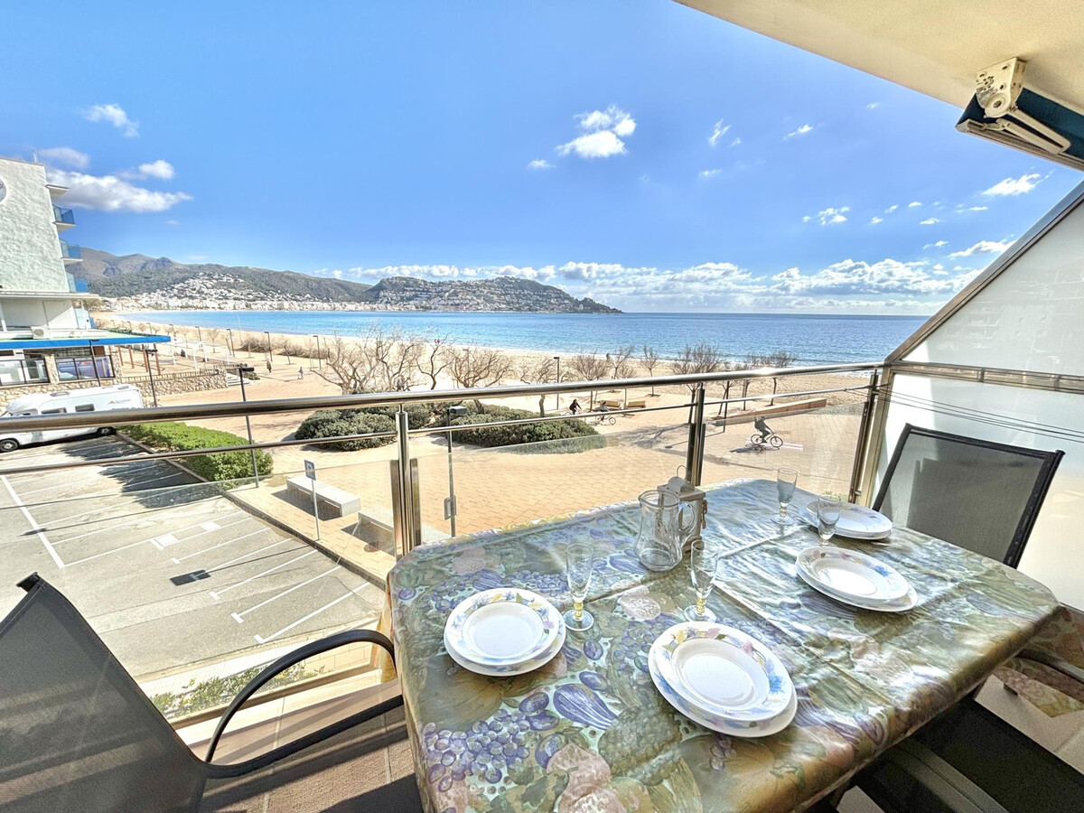 Appartement 3 chambres première ligne de mer à Roses - Photo 18