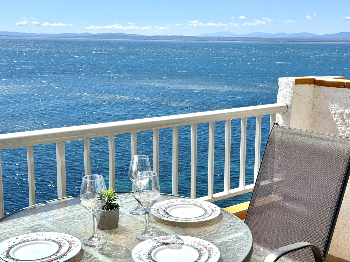 Appartement vue panoramique baie de Roses, piscine & parking - Photo 11