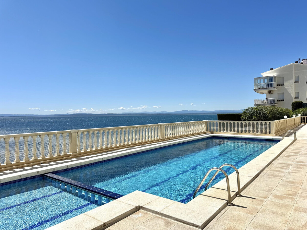 Appartement vue panoramique baie de Roses, piscine & parking - Photo 15