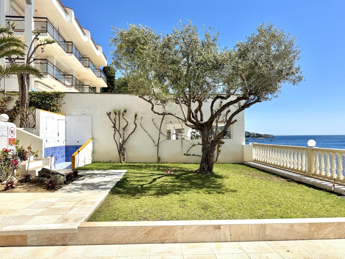 Appartement vue panoramique baie de Roses, piscine & parking - Photo 18