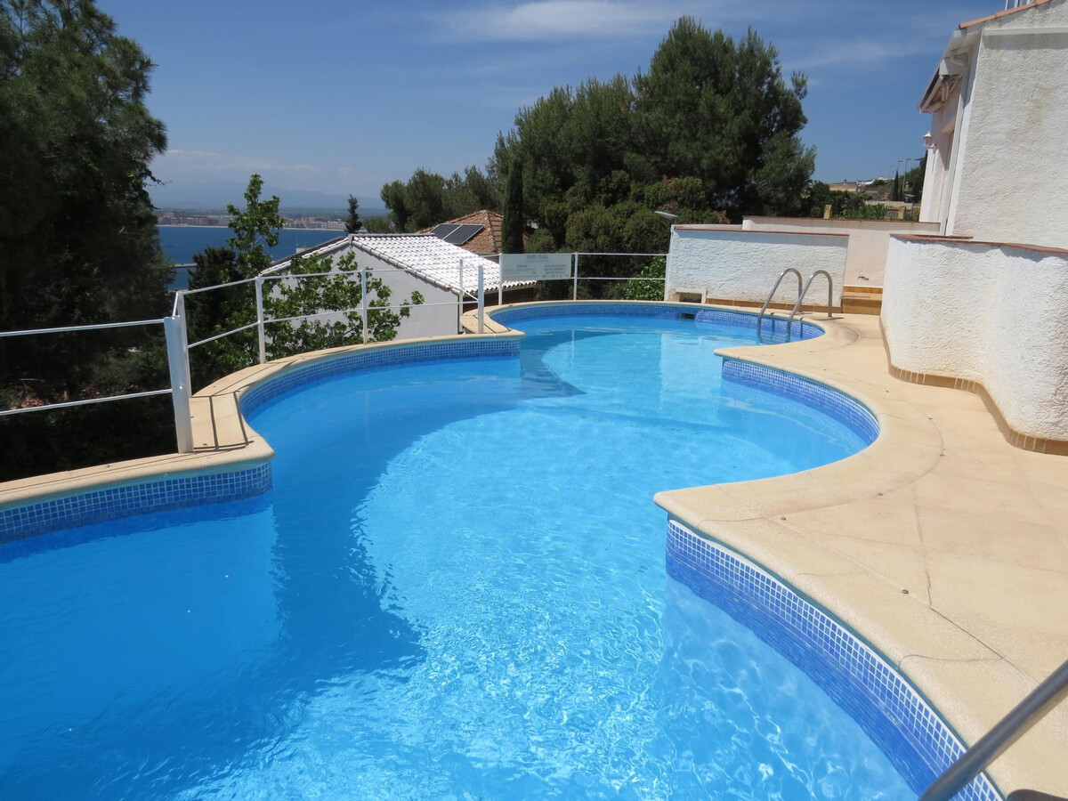 Appartement mer et piscine à Roses, vue Port - Photo 1