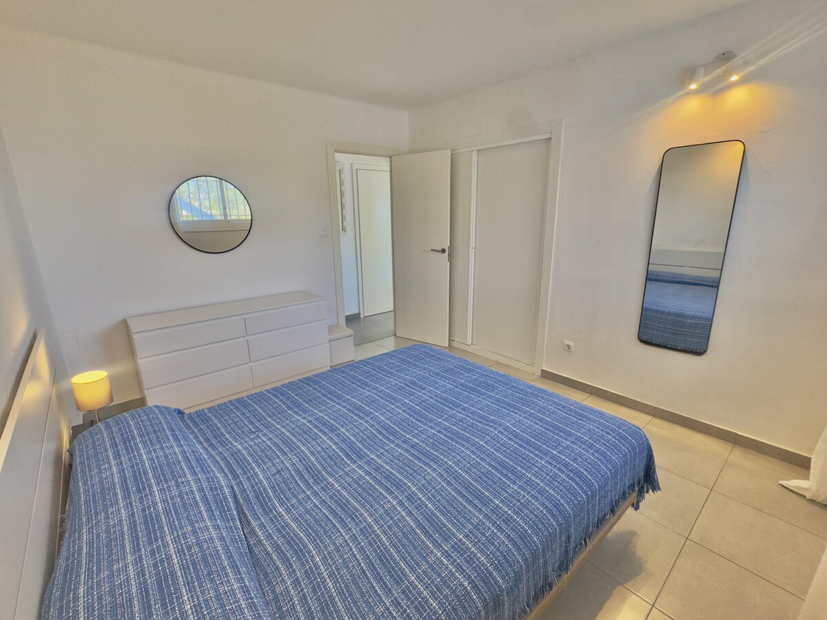 Appartement mer et piscine à Roses, vue Port - Photo 11
