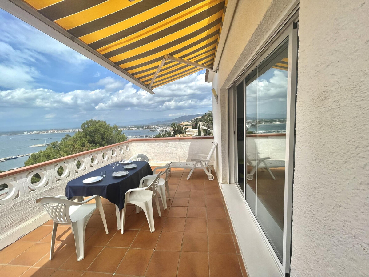 Appartement mer et piscine à Roses, vue Port - Photo 16