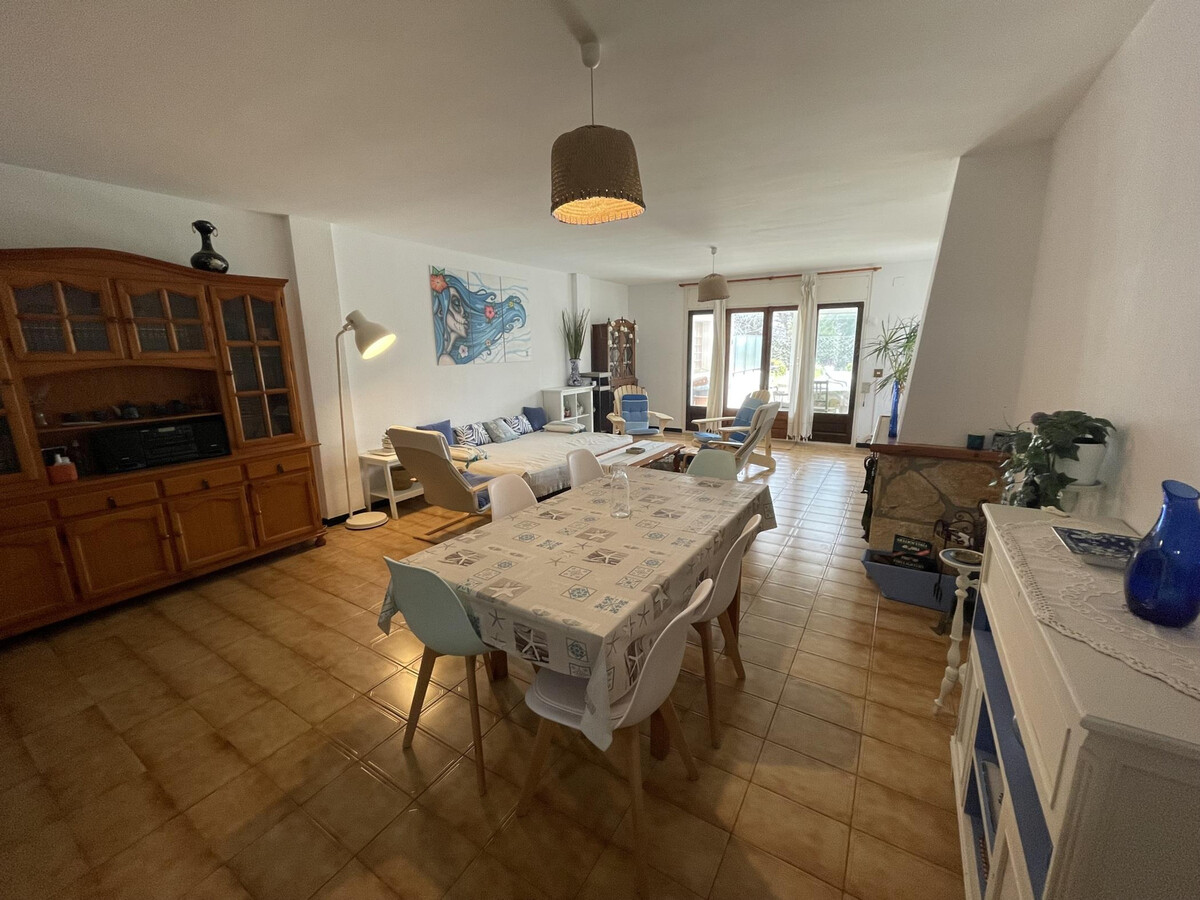 Appartement 8 pers. à Roses avec terrasse, parking et barbecue - Photo 5