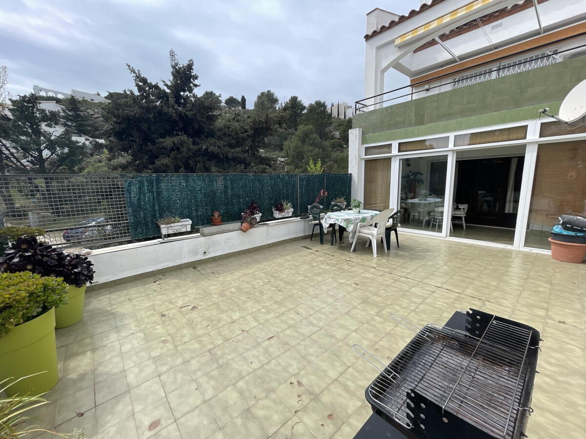 Appartement 8 pers. à Roses avec terrasse, parking et barbecue - Photo 19