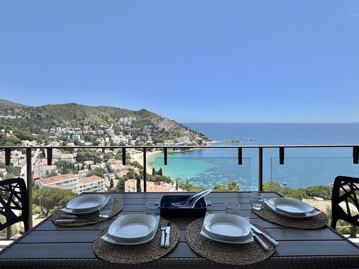 Appartement Roses, terrasse vue mer, 2 chambres - Photo 1