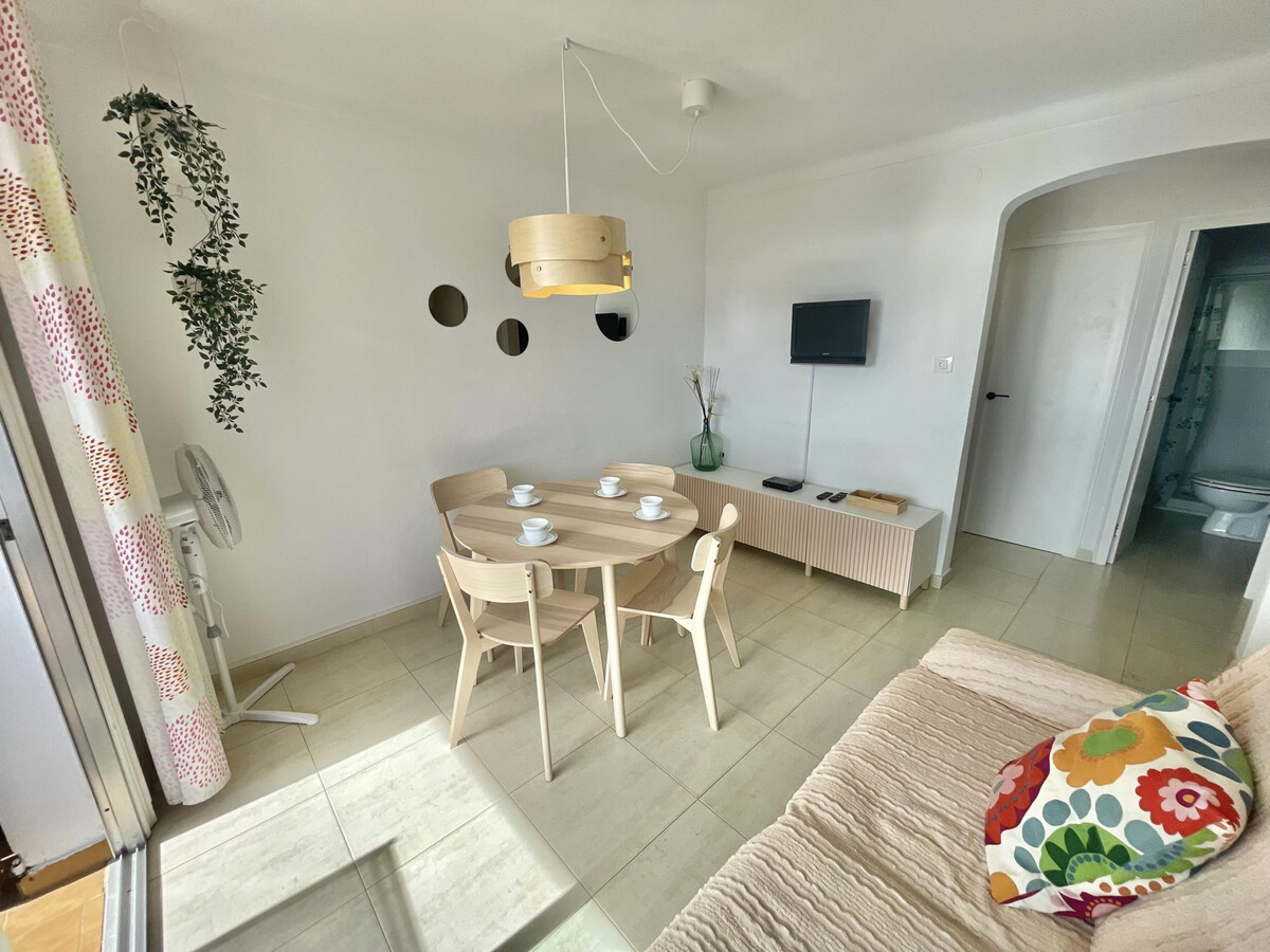 Appartement 4 pers. à 100m de la plage de Canyelles - Photo 5