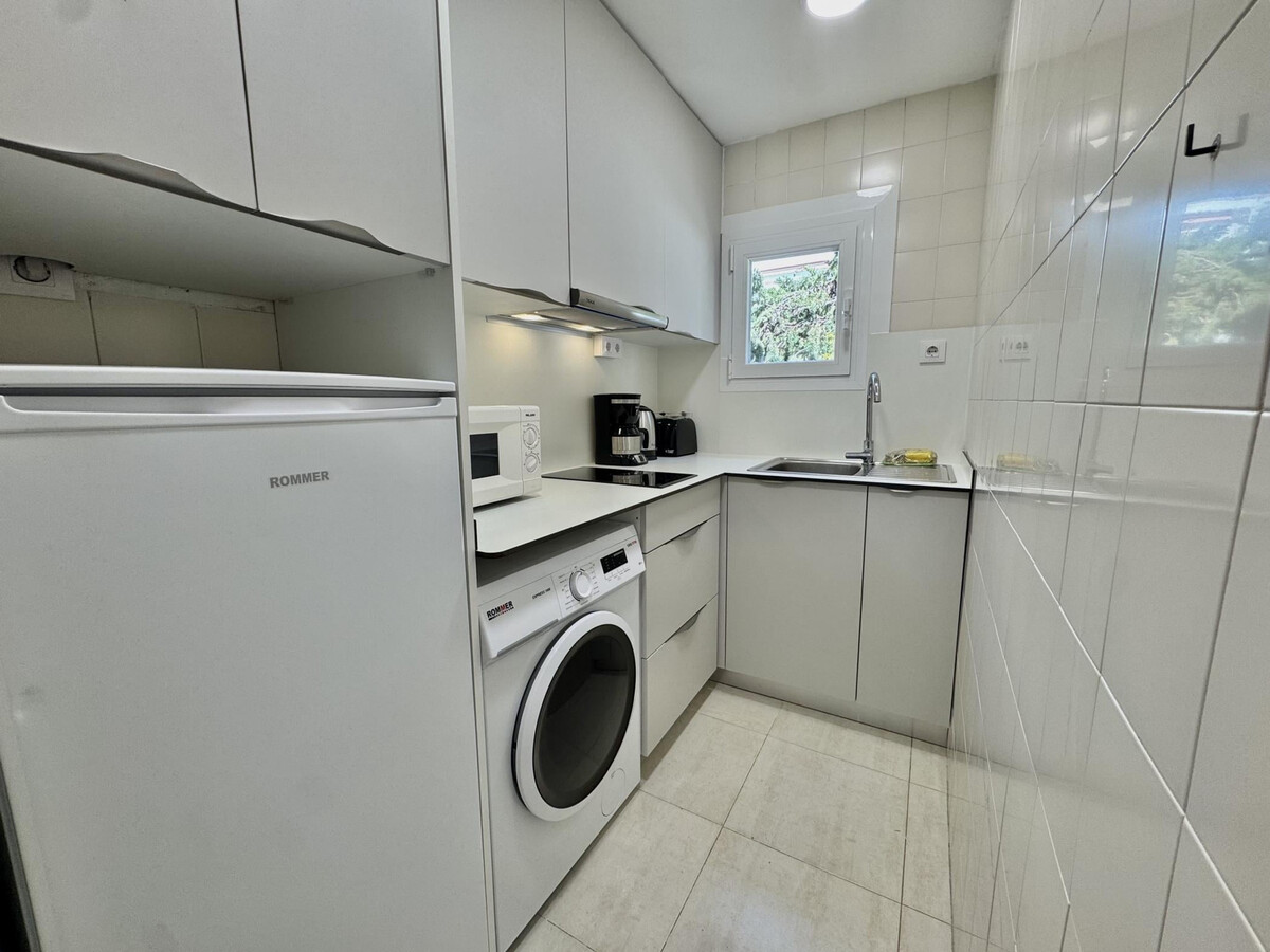 Appartement 4 pers. à 100m de la plage de Canyelles - Photo 6