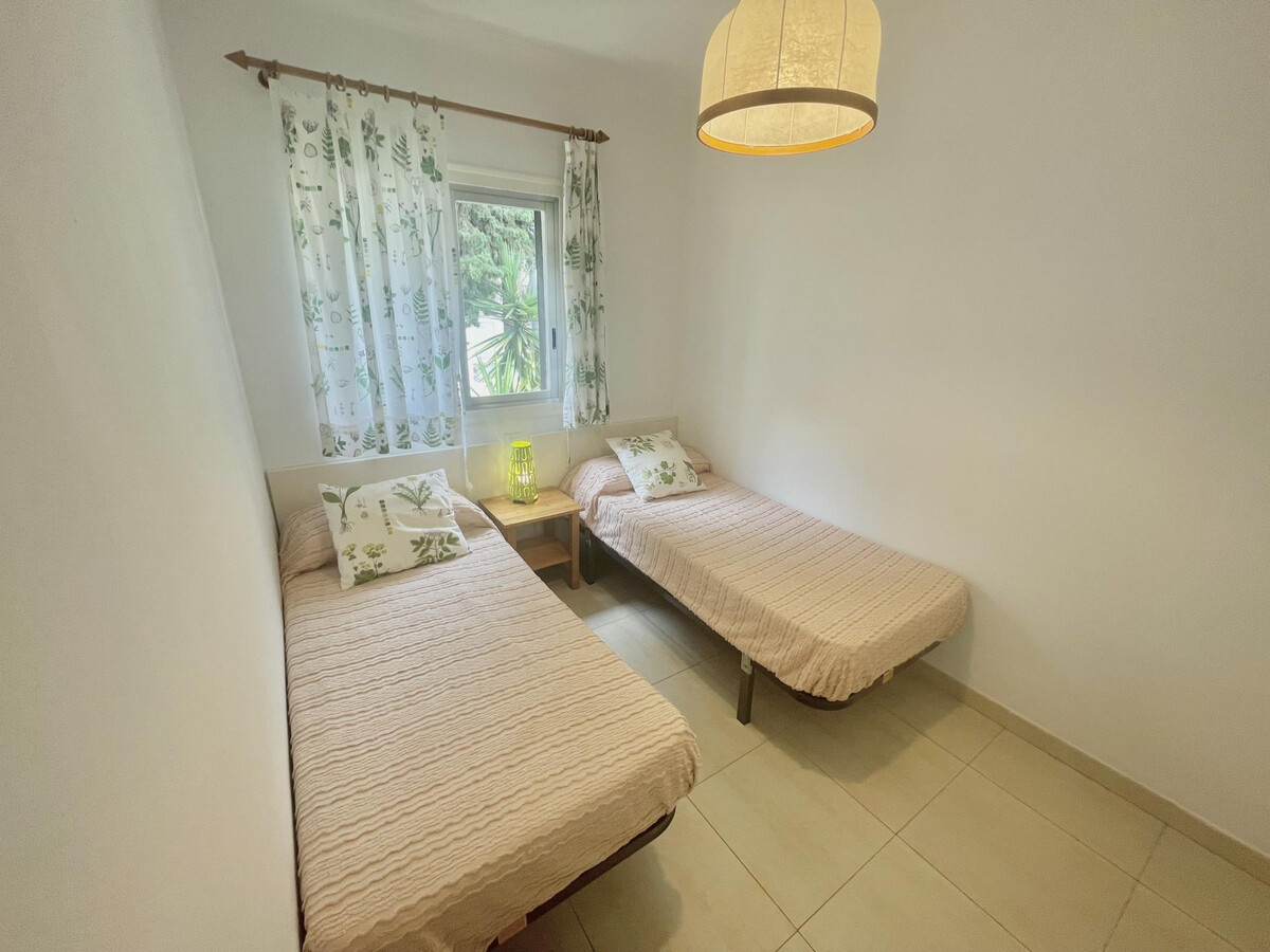 Appartement 4 pers. à 100m de la plage de Canyelles - Photo 10