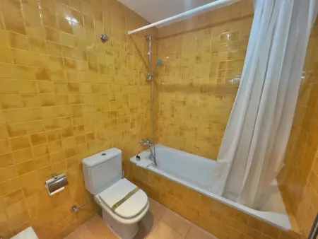 Appartement Roses, terrasse vue baie et piscine : photo 21
